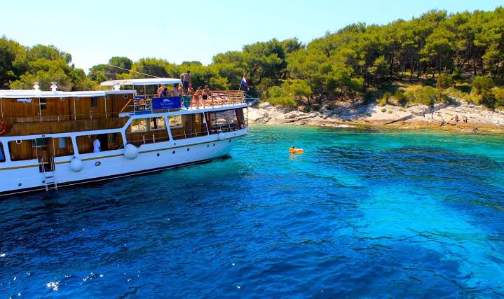 Why Sailing in Croatia is the Perfect Getaway for a Young Couple
