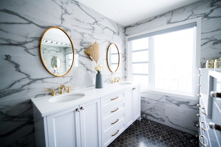 Luxury Bathroom Upgrades and Design Trends for 2024